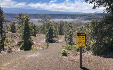 Hawaii Volcano National Park trail sign